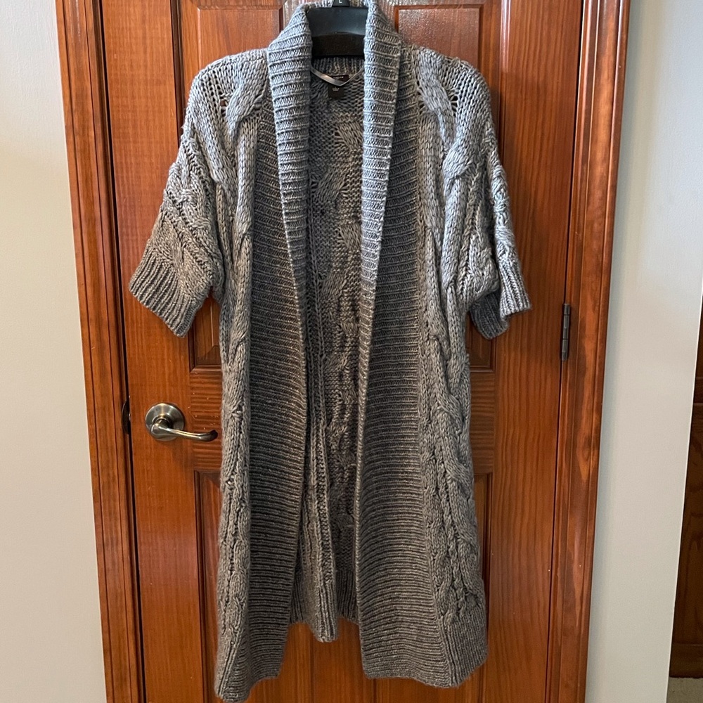 EUC Ann Taylor Sweater Coat Size Large